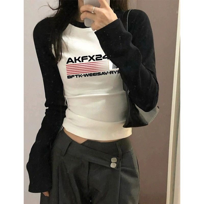 早秋长袖圆领女显瘦2023新款爆款套头短款衫拼色简约风百搭上衣