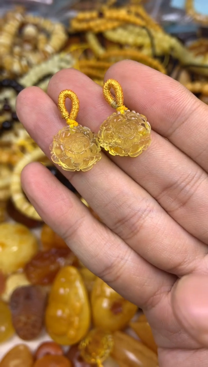 【闪购商品】蜜蜡珠宝奇石未镶嵌牡丹花随机发