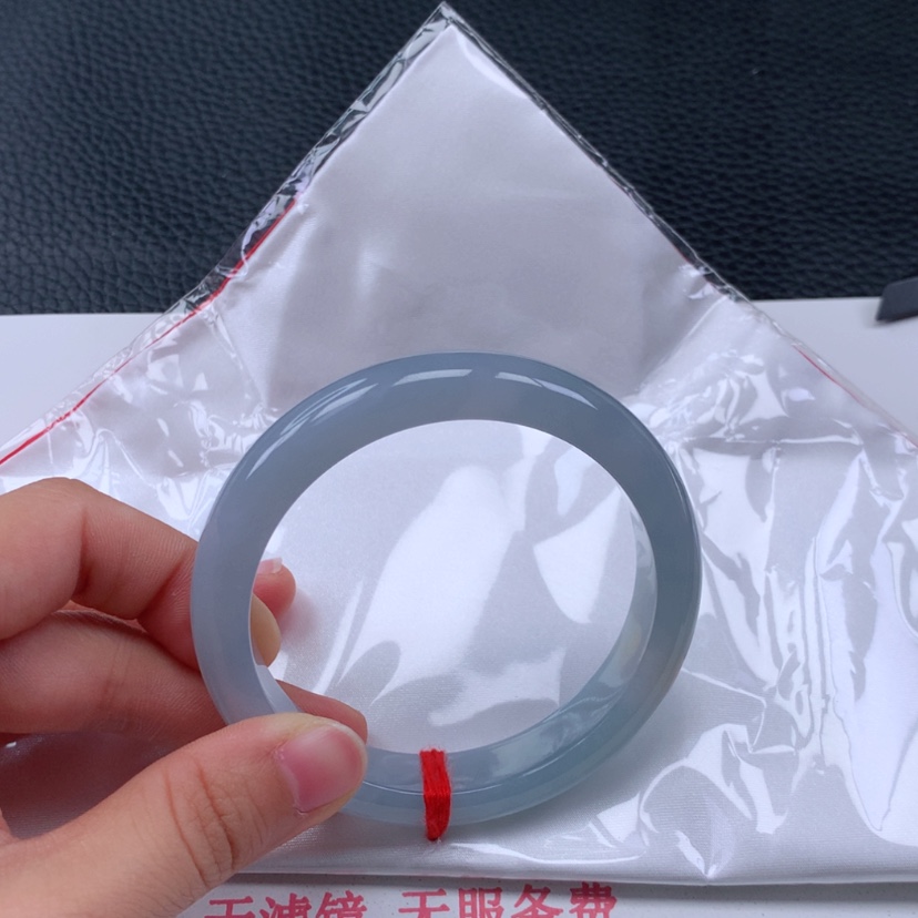 【闪购商品】翡翠手镯未镶嵌大*鱼