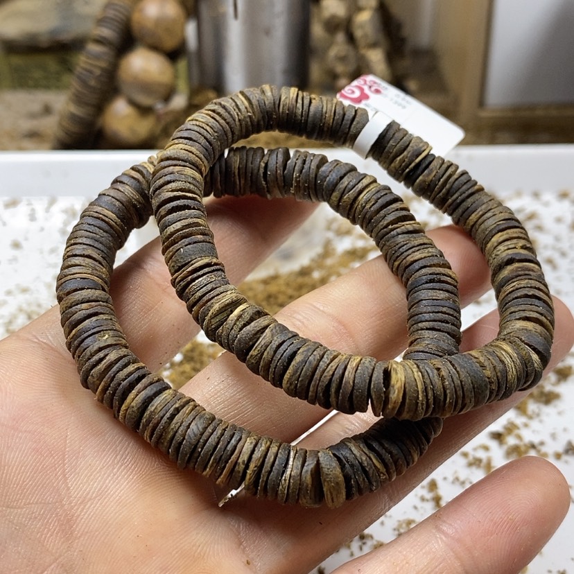 【闪购商品】沉香手串多样性发货1条