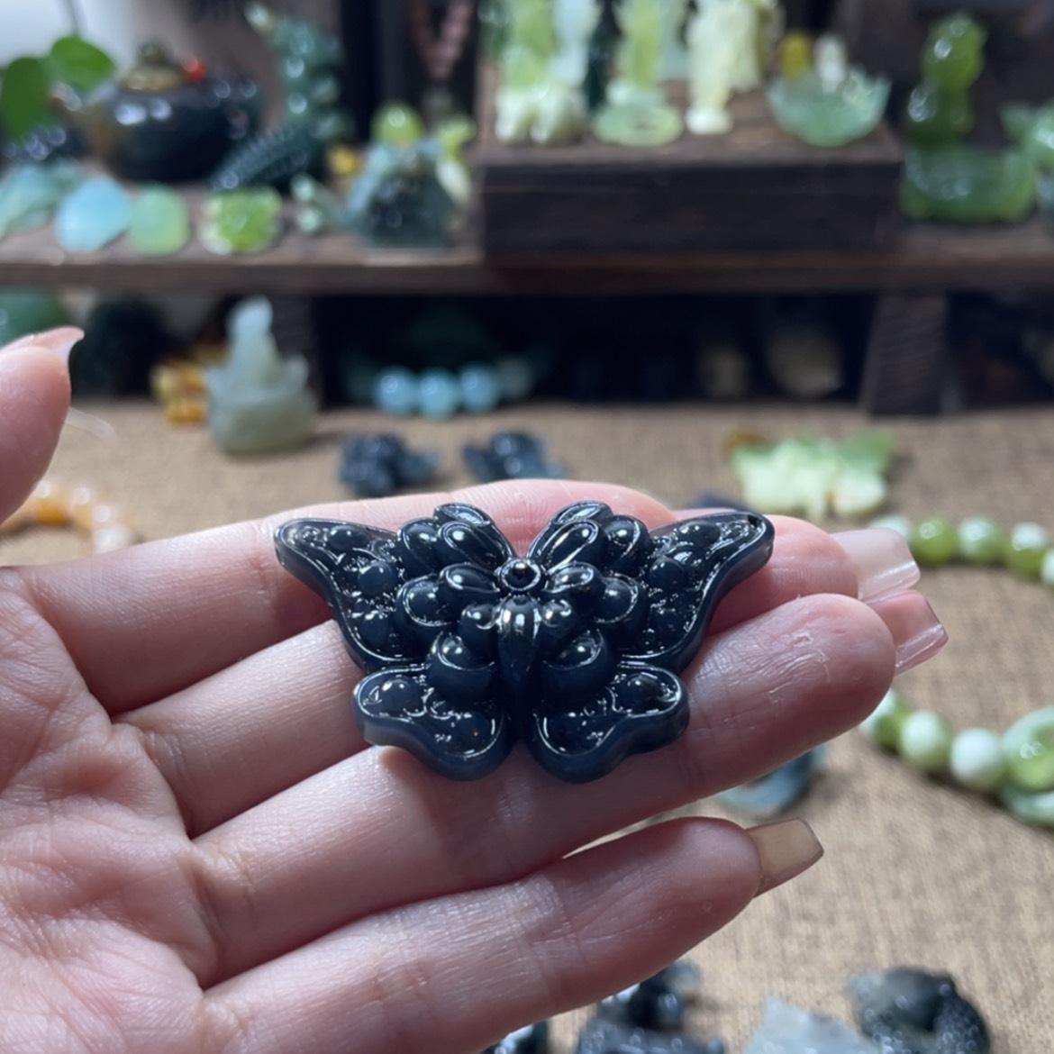 【闪购商品】蛇纹石玉颈饰未镶嵌