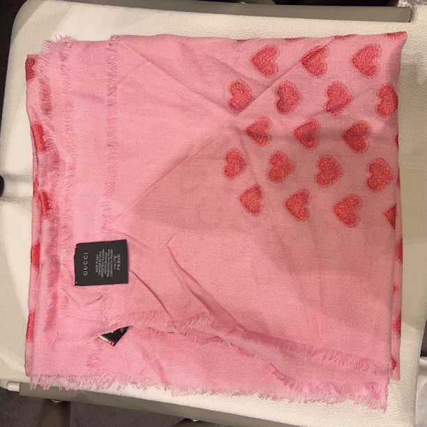 95新 GUCCI/古驰 古驰 时尚百搭粉色围巾-