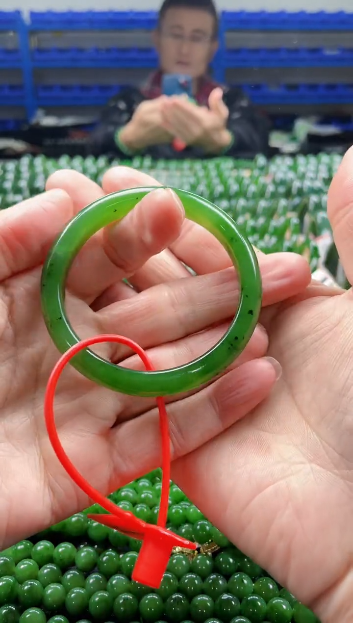 【闪购商品】和田玉（碧玉）手镯未镶嵌633