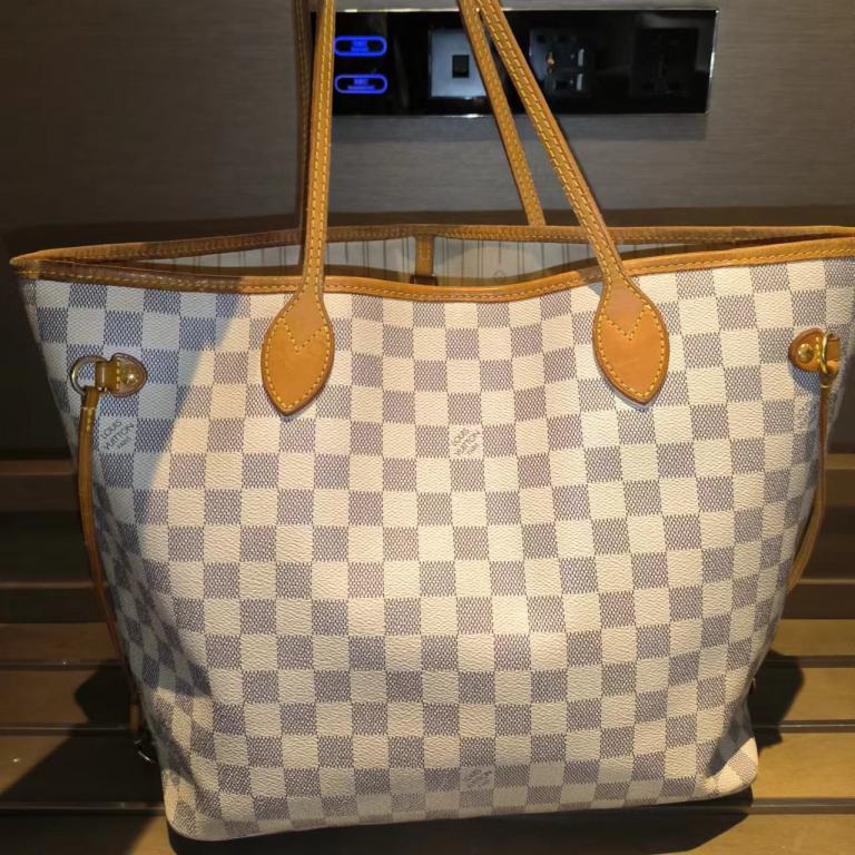 95新 LouisVuitton/路易威登 白棋盘格购物袋nf   616   7614
