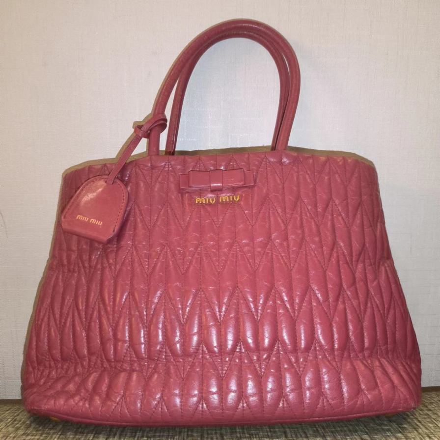 95新 MIU MIU/缪缪 褶皱托特包656 9769