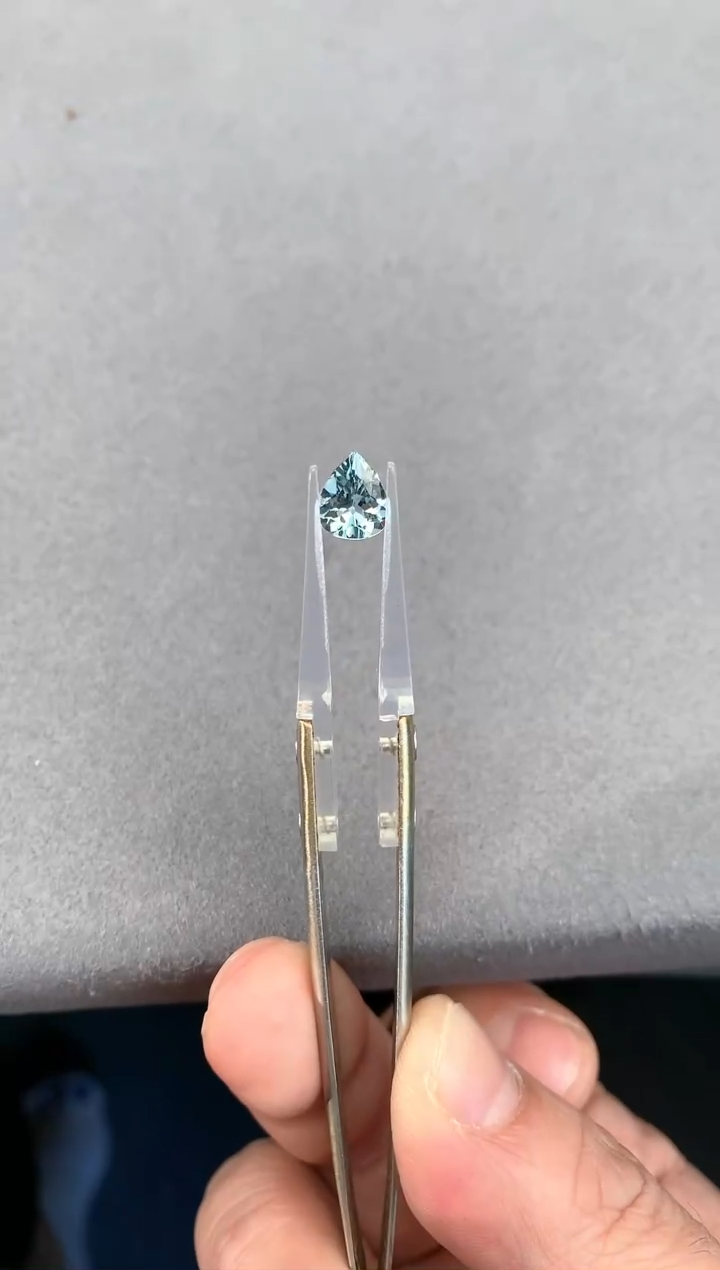【闪购商品】定制海蓝宝石裸石未镶嵌1.11ct