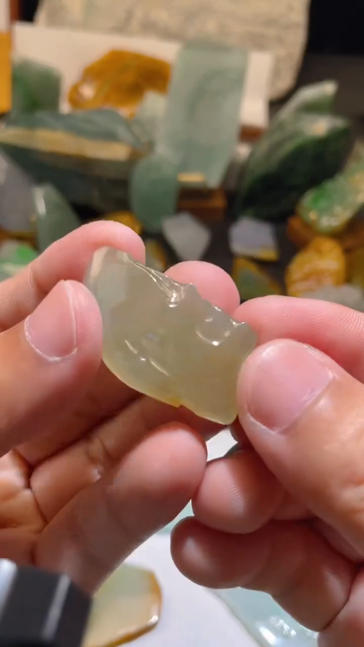 【闪购商品】定制翡翠未镶嵌翡翠