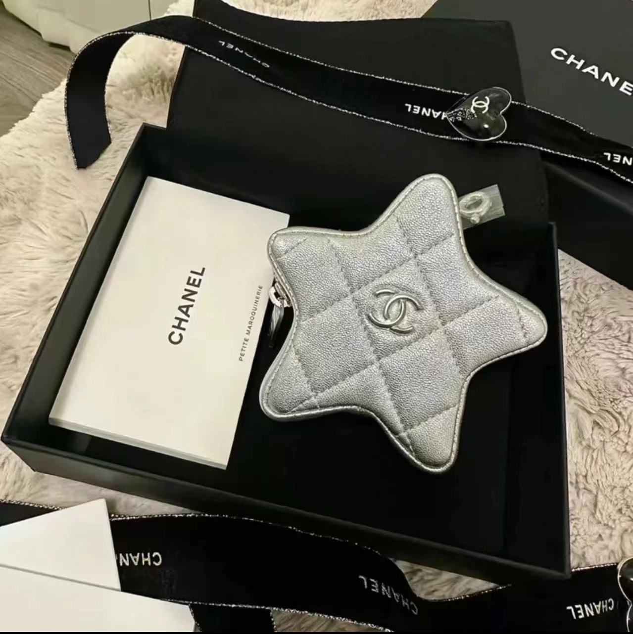全新未使用  黑黑中古/Chanel 24C银色星星包 11cm 6399771