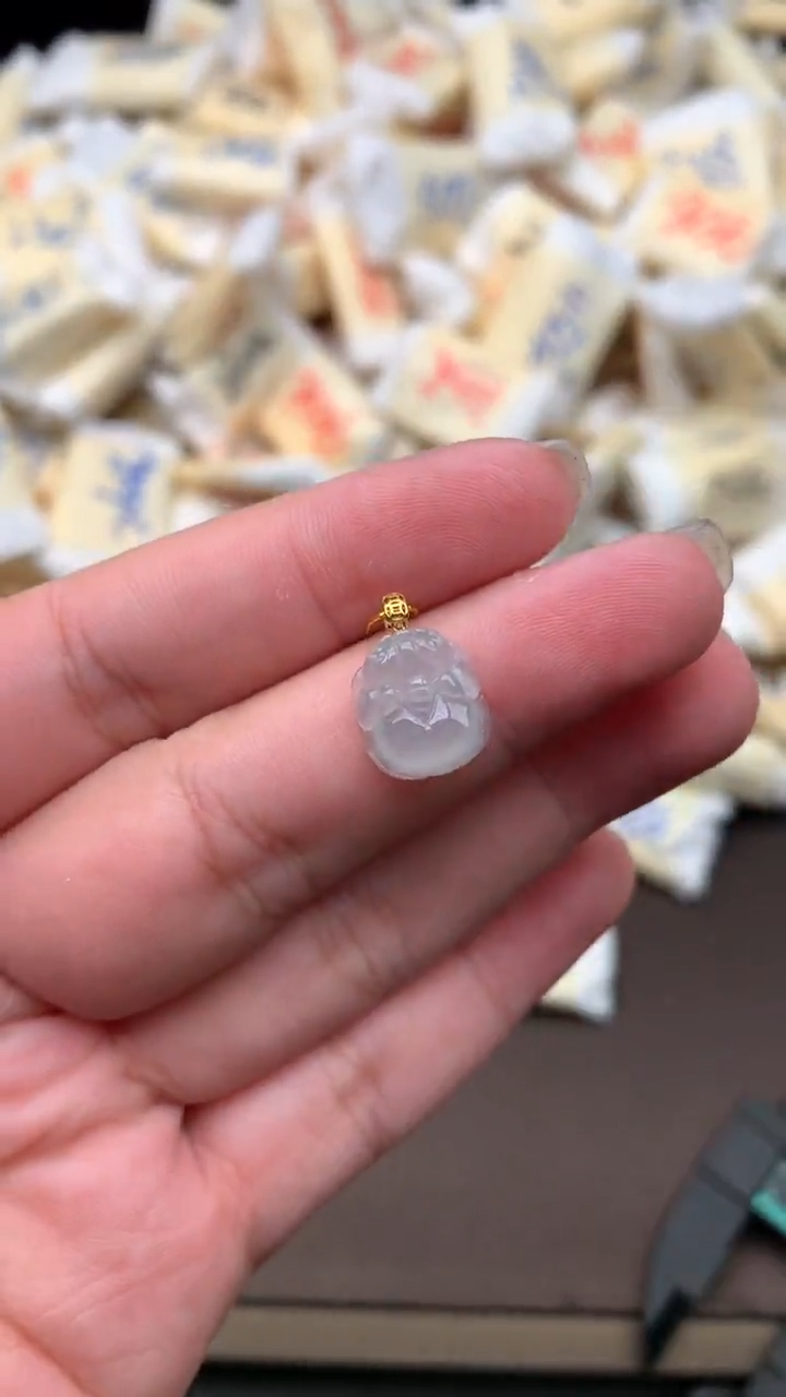 【闪购商品】翡翠挂件18K金镶嵌1