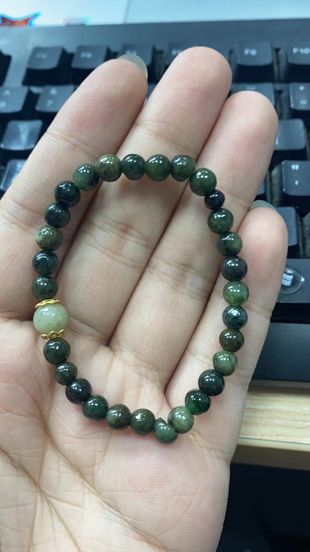 缅甸A货翡翠挂件 32