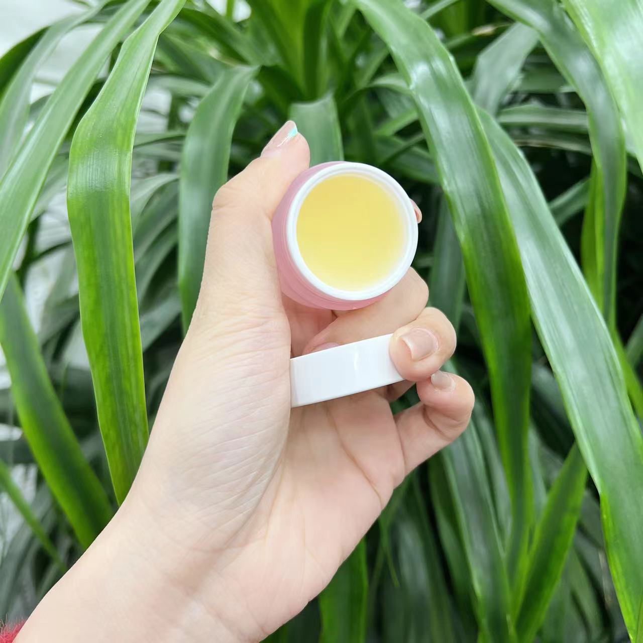 【源620！】这个太哇塞了！粉嘟嘟的小嘴巴就靠你！舒护润唇膏