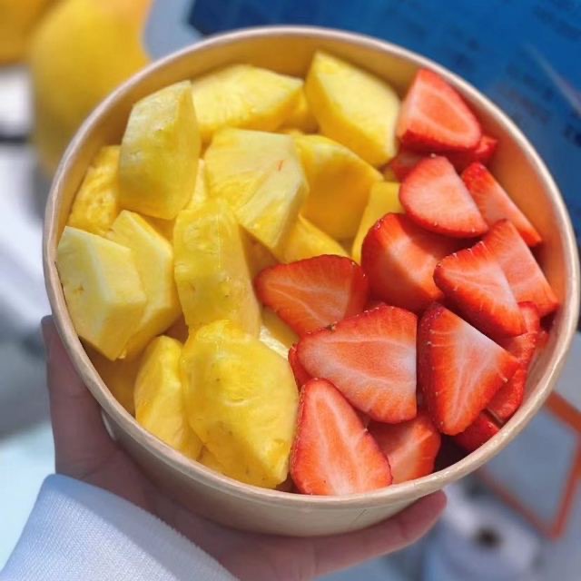 草莓凤梨拼