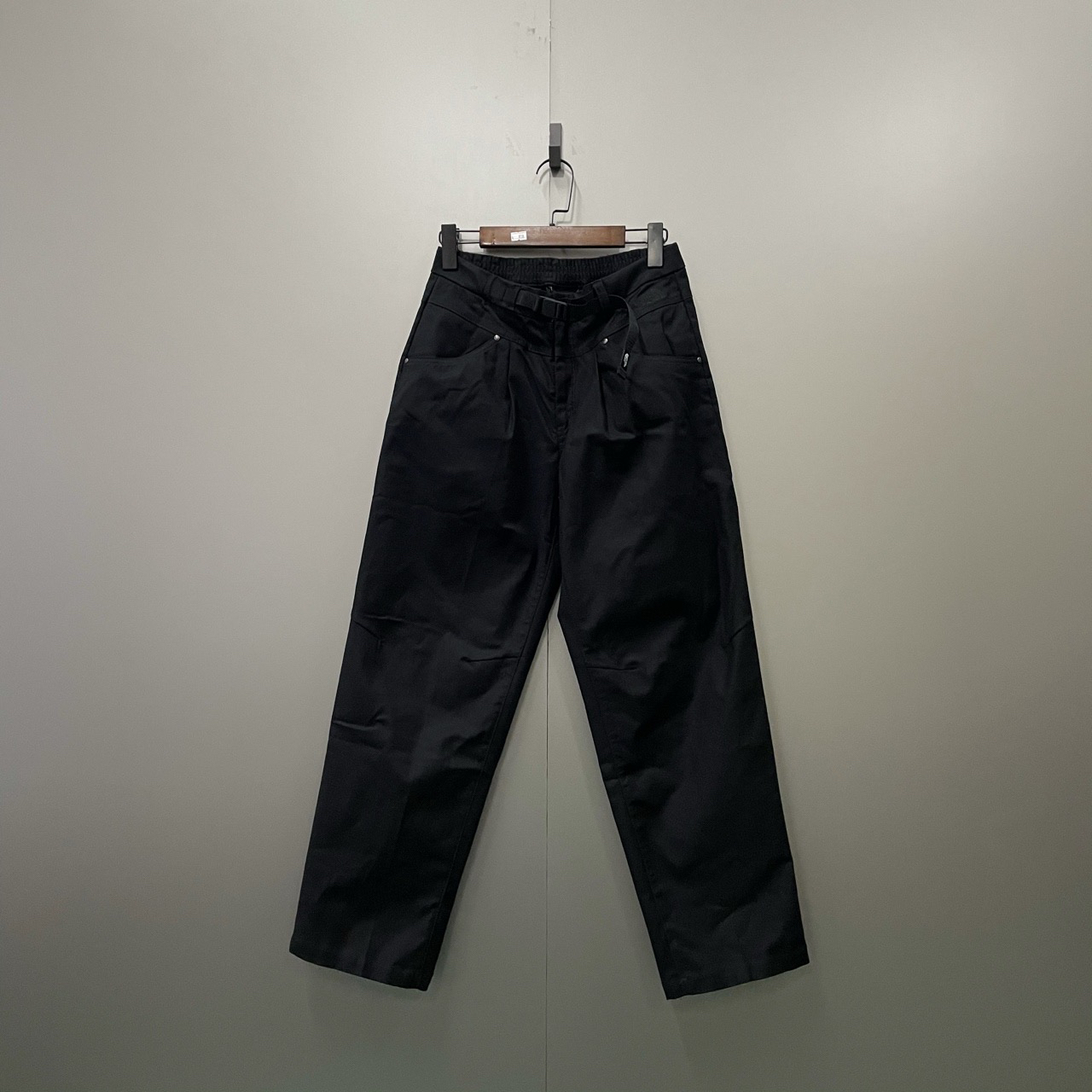 THE NORTH FACE 北面 黑色刺绣logo腰带长裤 8码/全新/吊牌 fg202