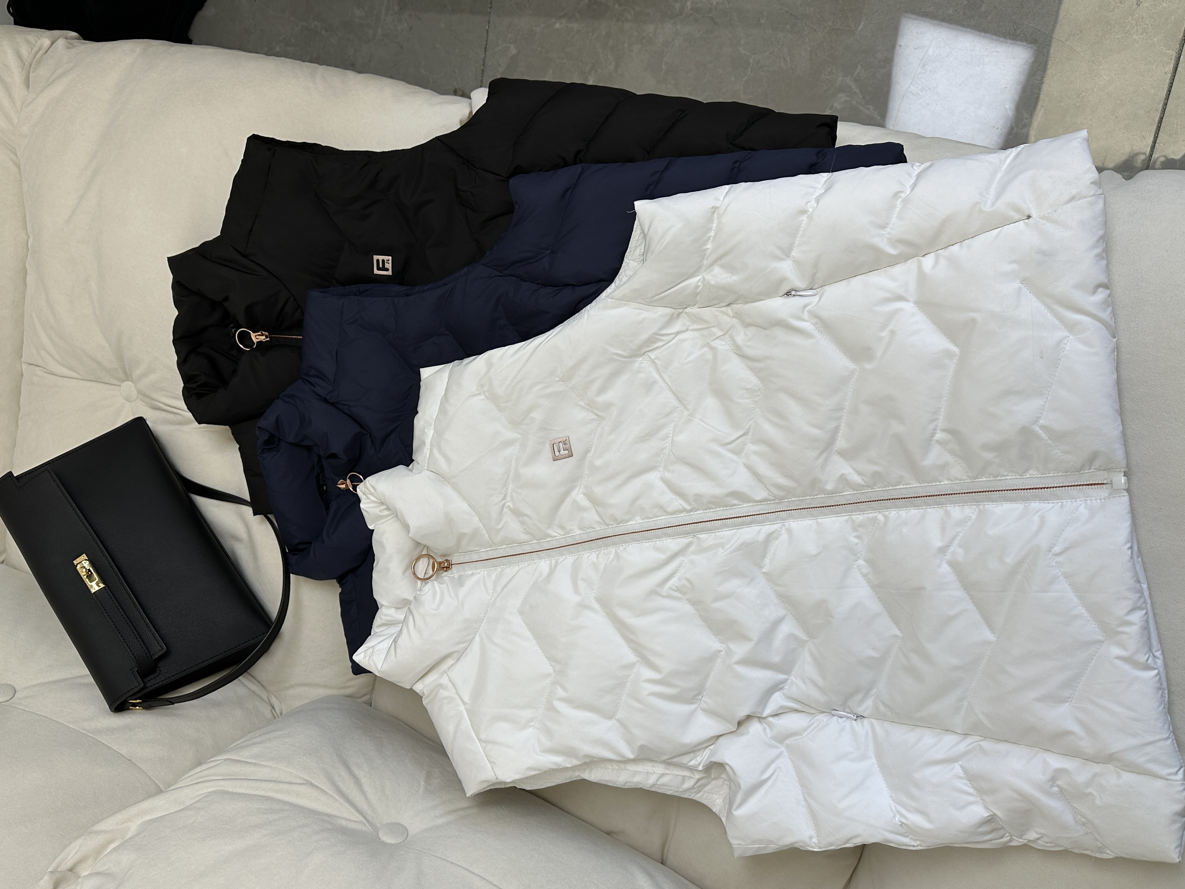 秋冬新款轻便羽绒马甲背心女立领女羽绒马甲时尚保暖羽绒服内胆现