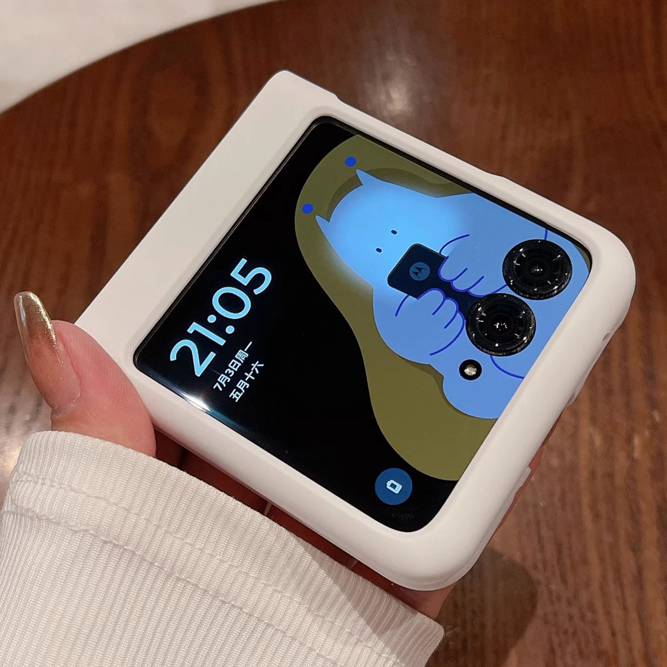 摩托罗拉手机壳可爱充电razr40ultra苹果VIVO屏保护套支架全包壳