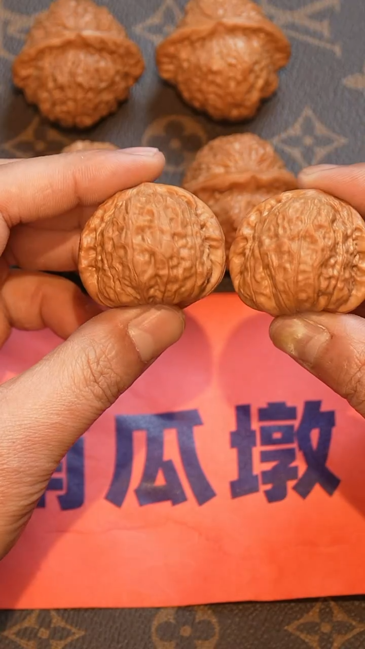 【闪购商品】文玩核桃把件南瓜墩41左右（已打底）