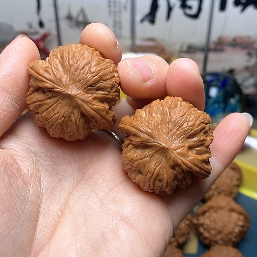 【闪购商品】文玩核桃把件磨盘37全品