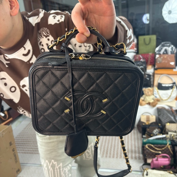 香奈儿/黑金相机斜挎包