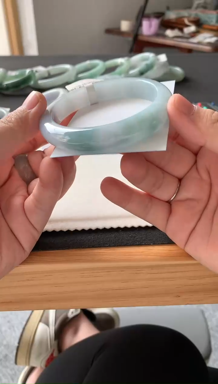 【闪购商品】翡翠手镯未镶嵌59.8正圈A3397买断