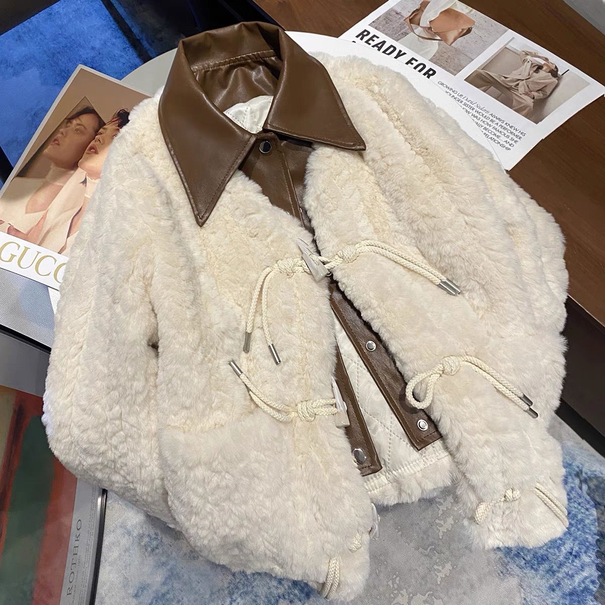 韩国牛角扣羊羔毛外套女冬季宽松加厚高级感小个子短款毛毛绒服
