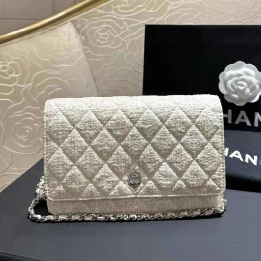 95新 Chanel/香奈儿 牛奢网/白色woc链条口盖包时尚
