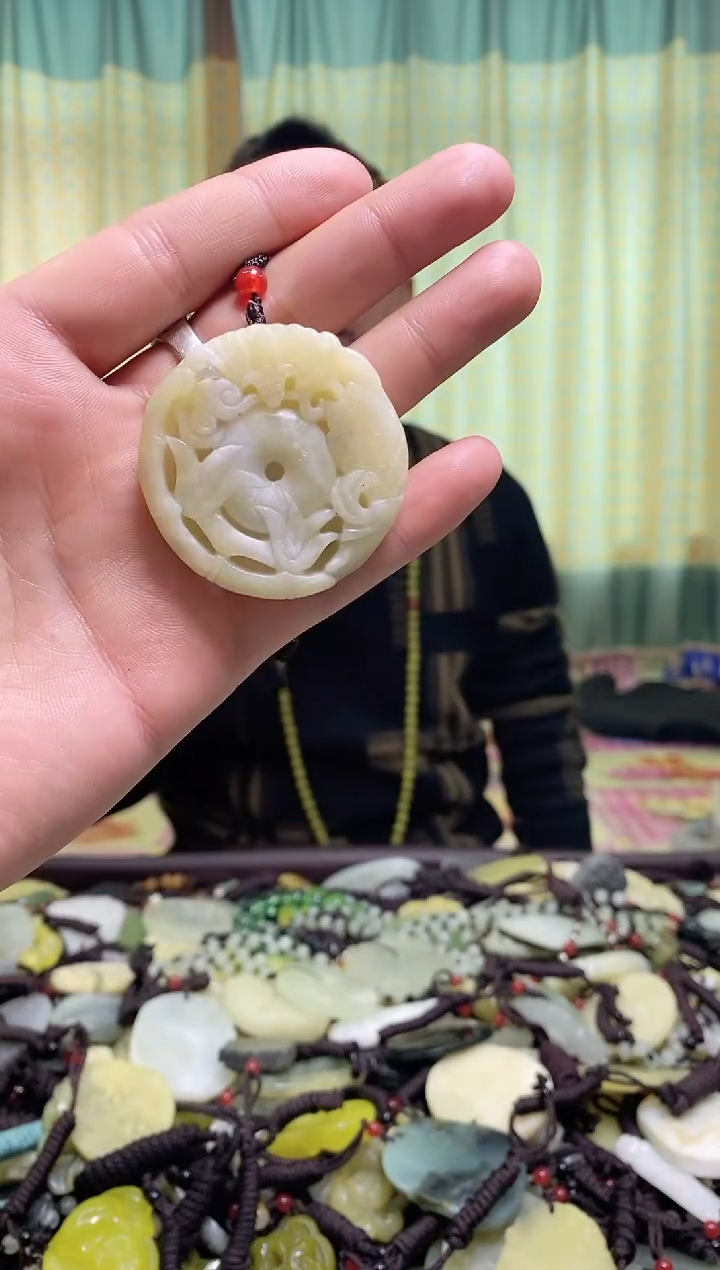 【闪购商品】岫玉吊坠未镶嵌1