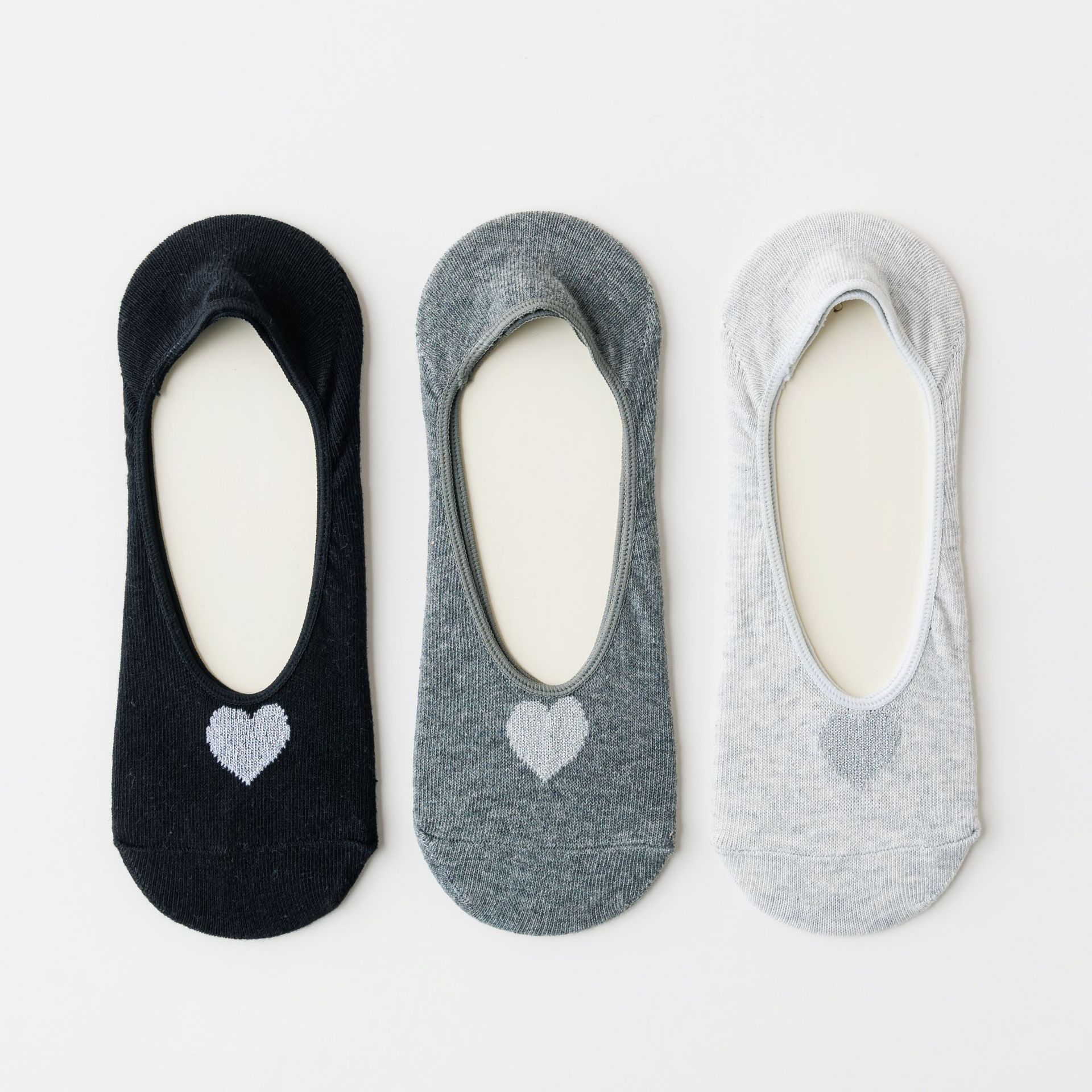 1-3 拍下发随机袜子一双  服装商家提供浮力