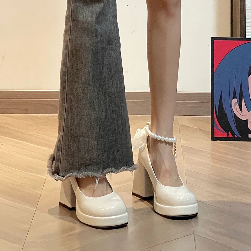 达芙妮正品玛丽珍高跟鞋女春秋2023新款珍珠白色法式复古婚鞋粗跟