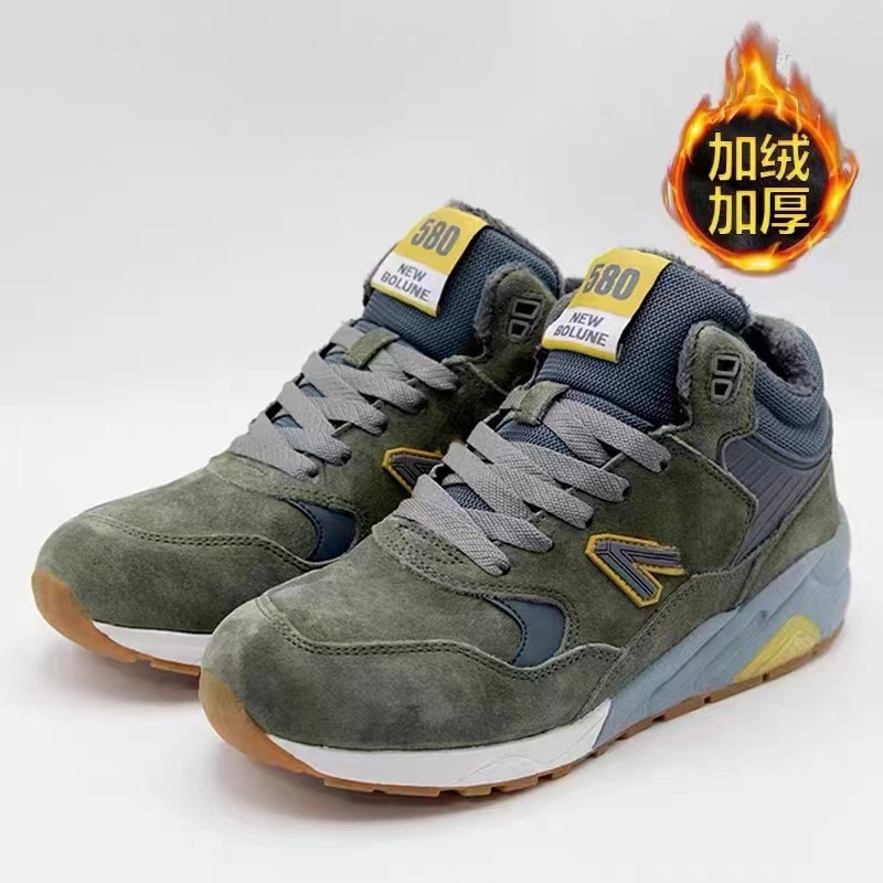 男士冬季加绒慢跑鞋 时尚百搭运动鞋（0411）