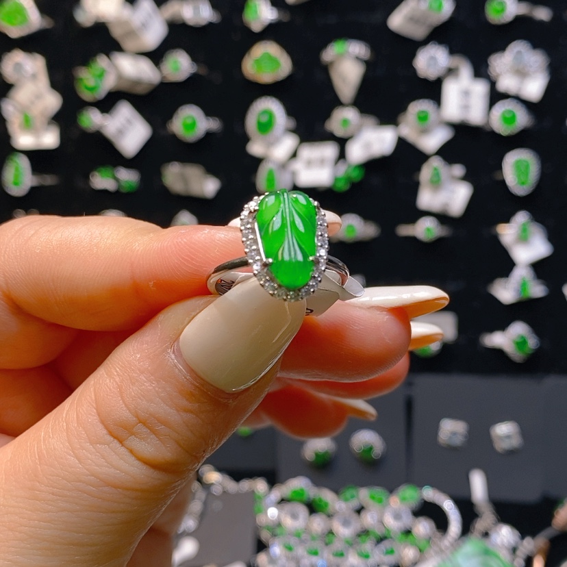 【闪购商品】翡翠戒指银S925镶嵌