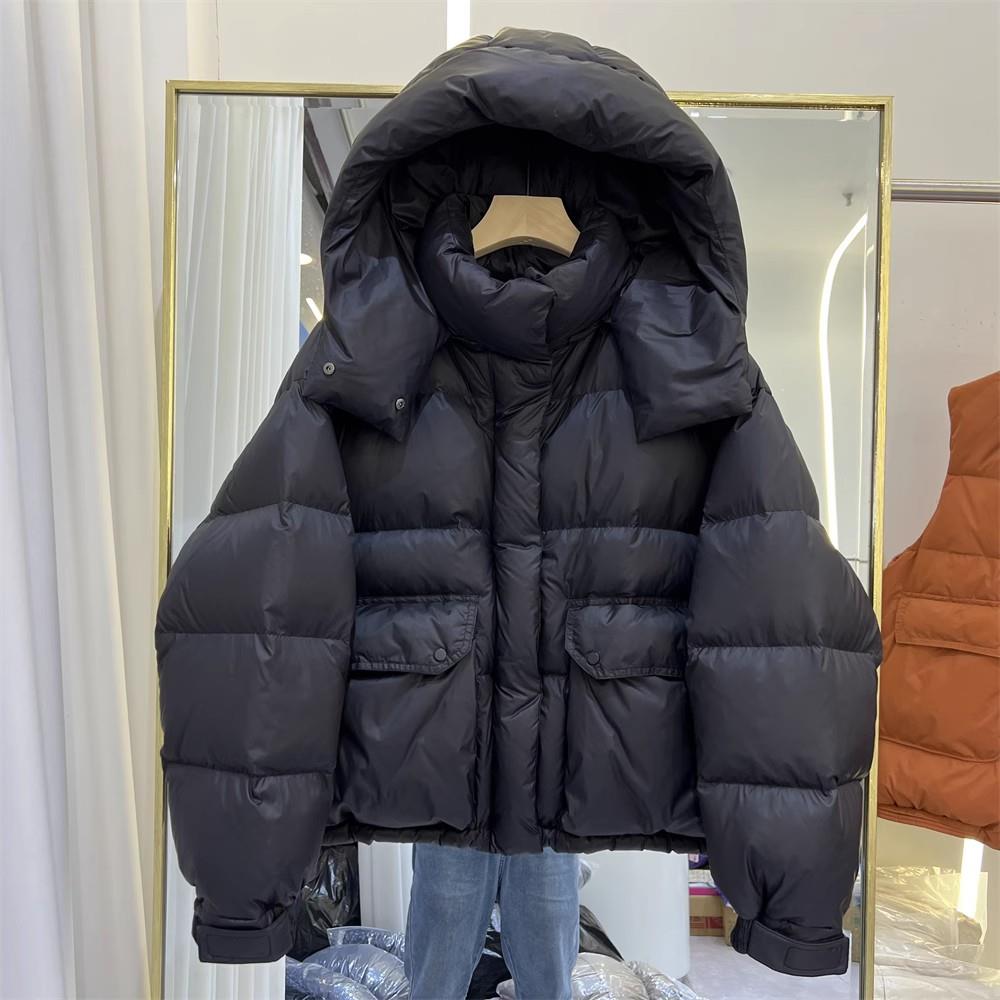 2023年反季新款羽绒服女短款小个子加厚连帽面包服冬季白鸭