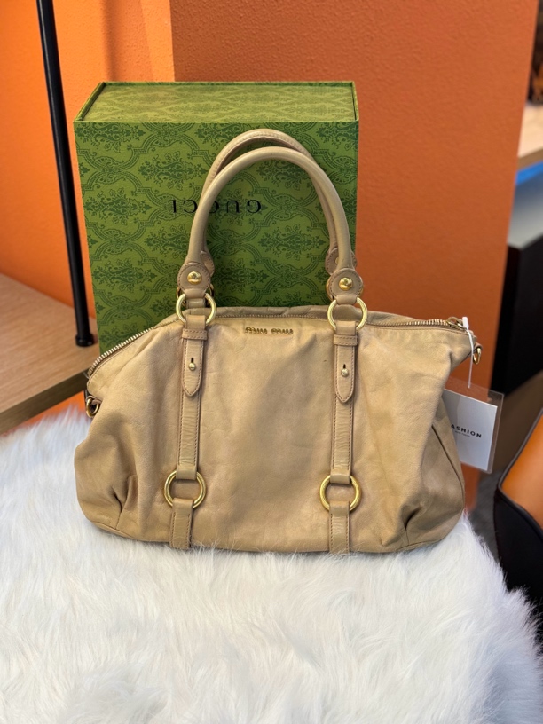 95新 MIU MIU/缪缪 miumiu缪缪奶茶色通勤手提包 K02524