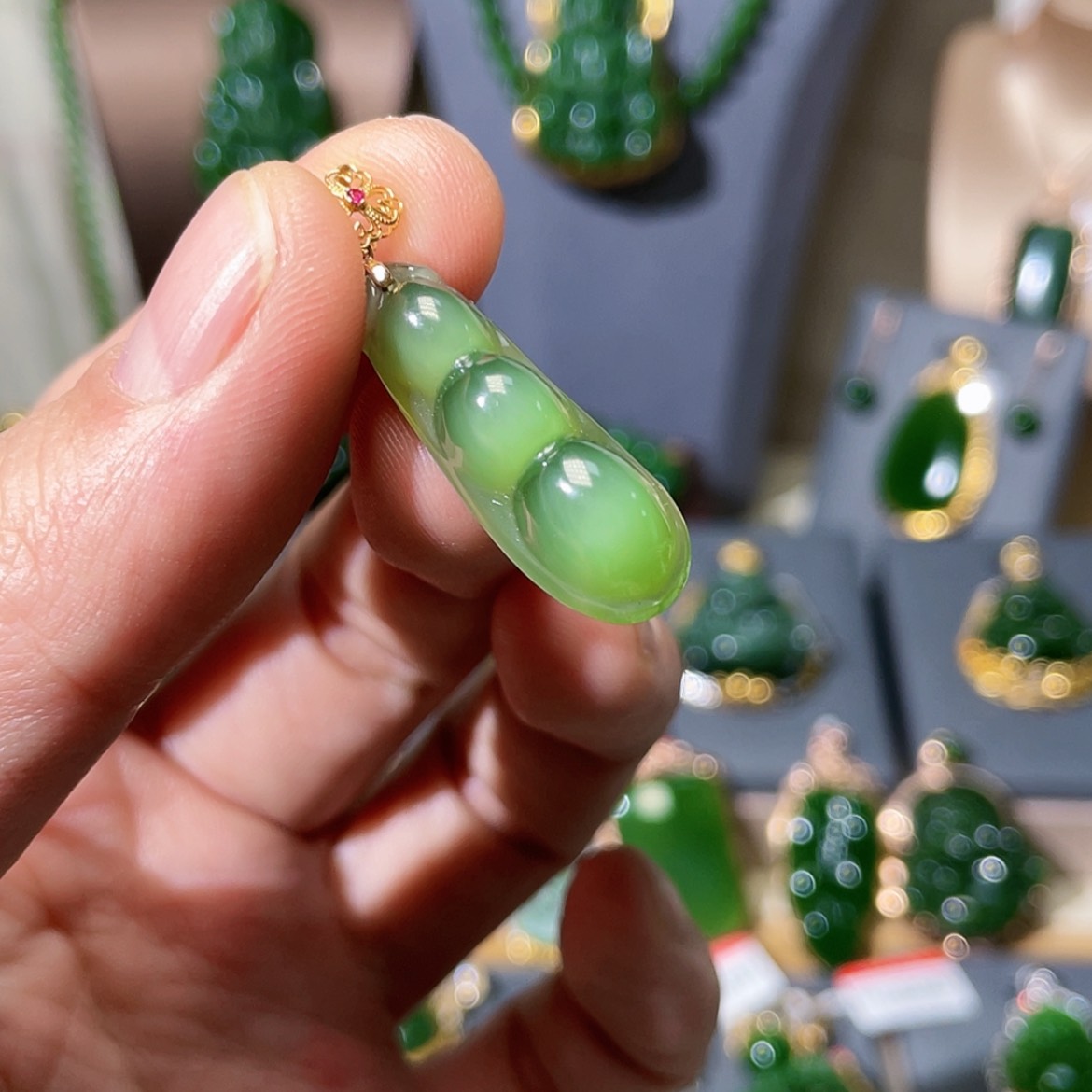 【闪购商品】和田玉吊坠(不含链)18K金镶嵌芸