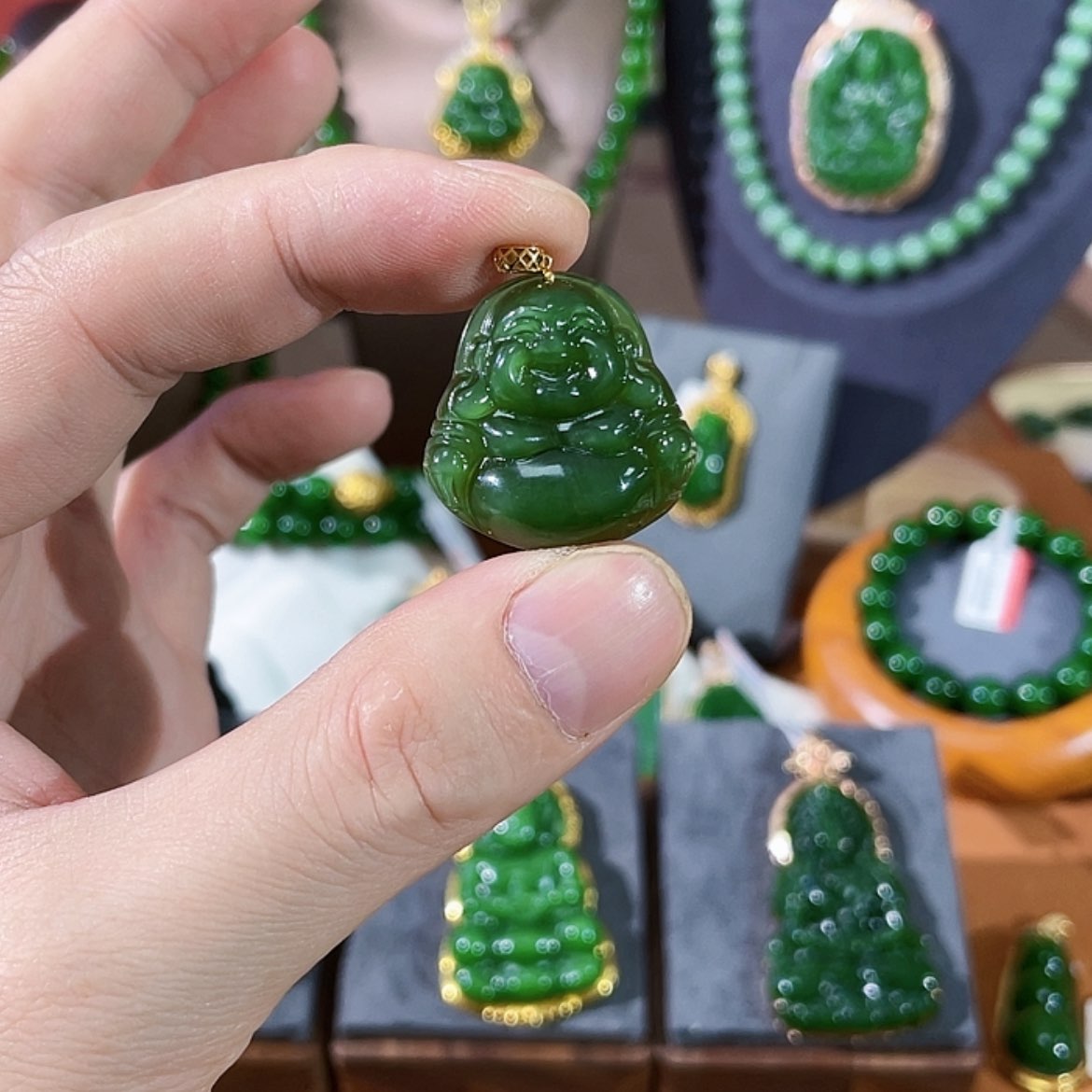 【闪购商品】和田玉（碧玉）吊坠(不含链)18K金镶嵌