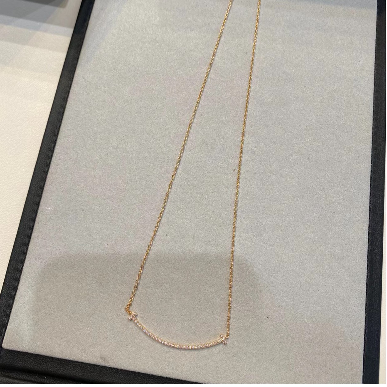 164  满钻微笑项链女