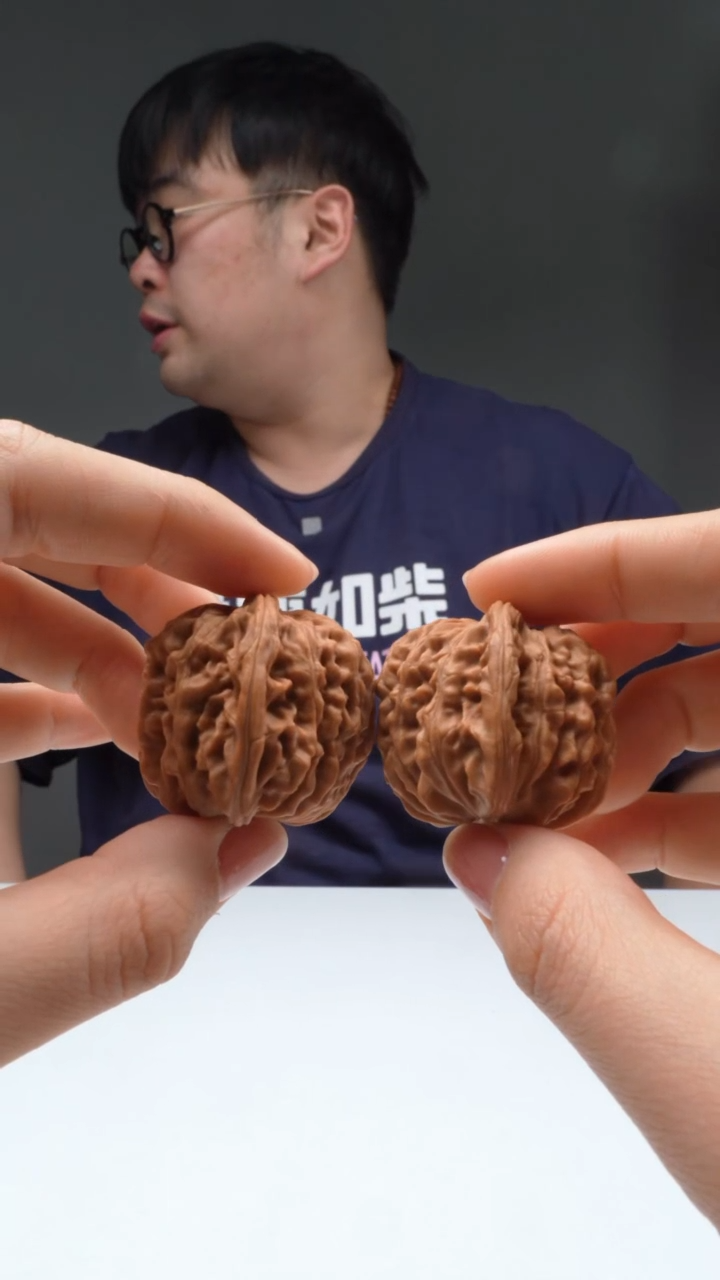 【闪购商品】文玩核桃把件全品汉高楼尺寸37