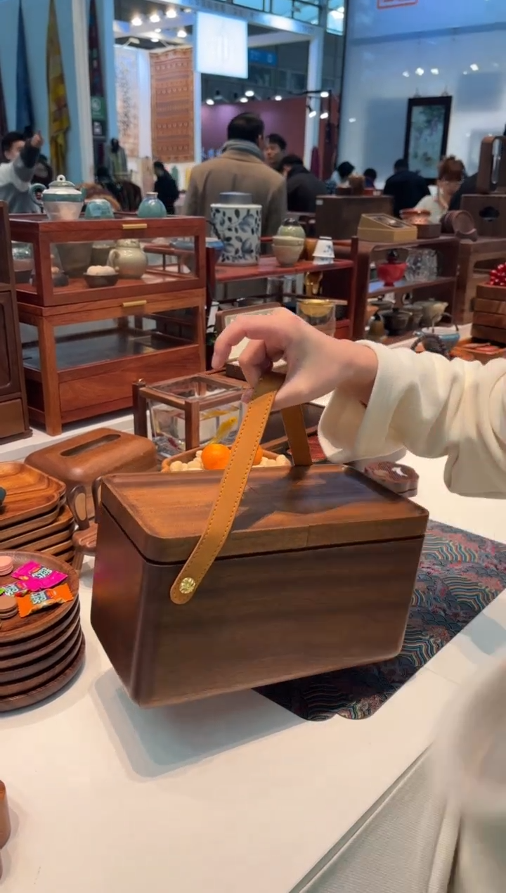 【闪购商品】瓷。南美灵动001