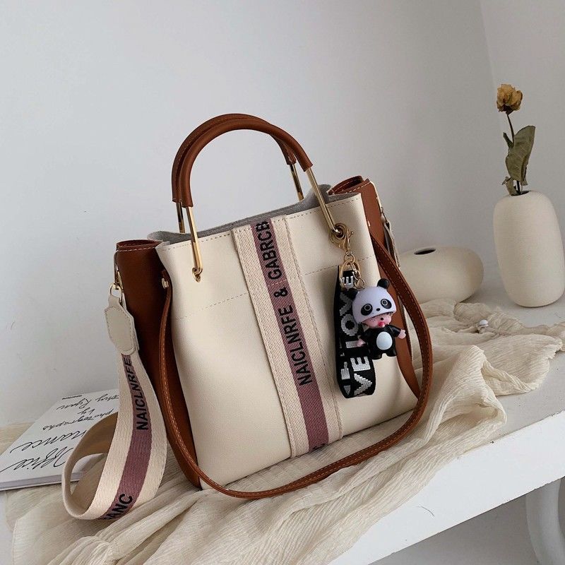 法式小众设计感高颜值斜挎单肩手提包包女2024新款时尚网红大容量