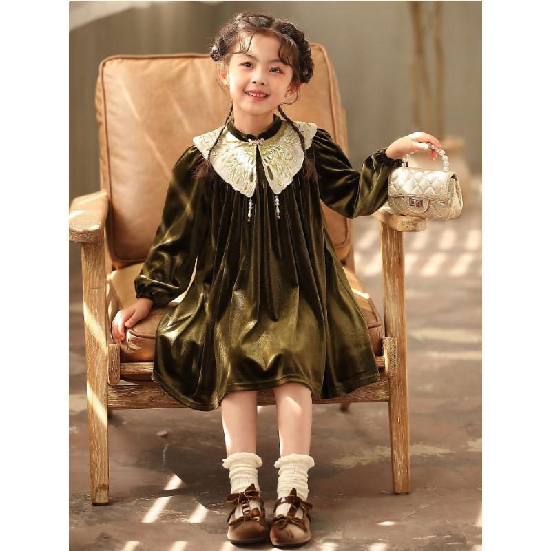 女童中国风云肩刺绣领子秋季新款长袖连衣裙金丝绒复古连衣裙