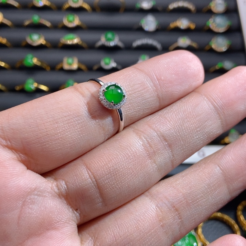 【闪购商品】翡翠戒指18K金镶嵌李*