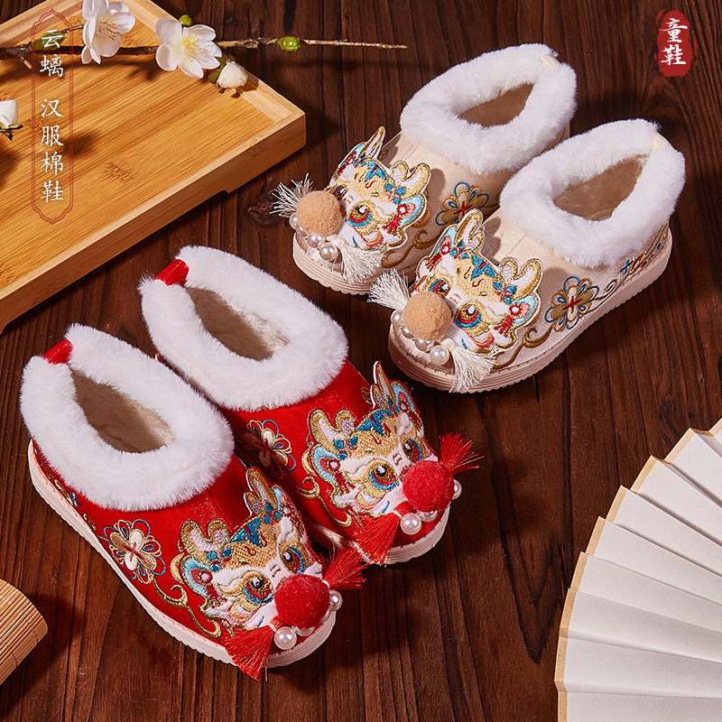 古装古风女童绣花鞋冬新款民族风鞋龙年3D汉服鞋棉布鞋加厚花朵