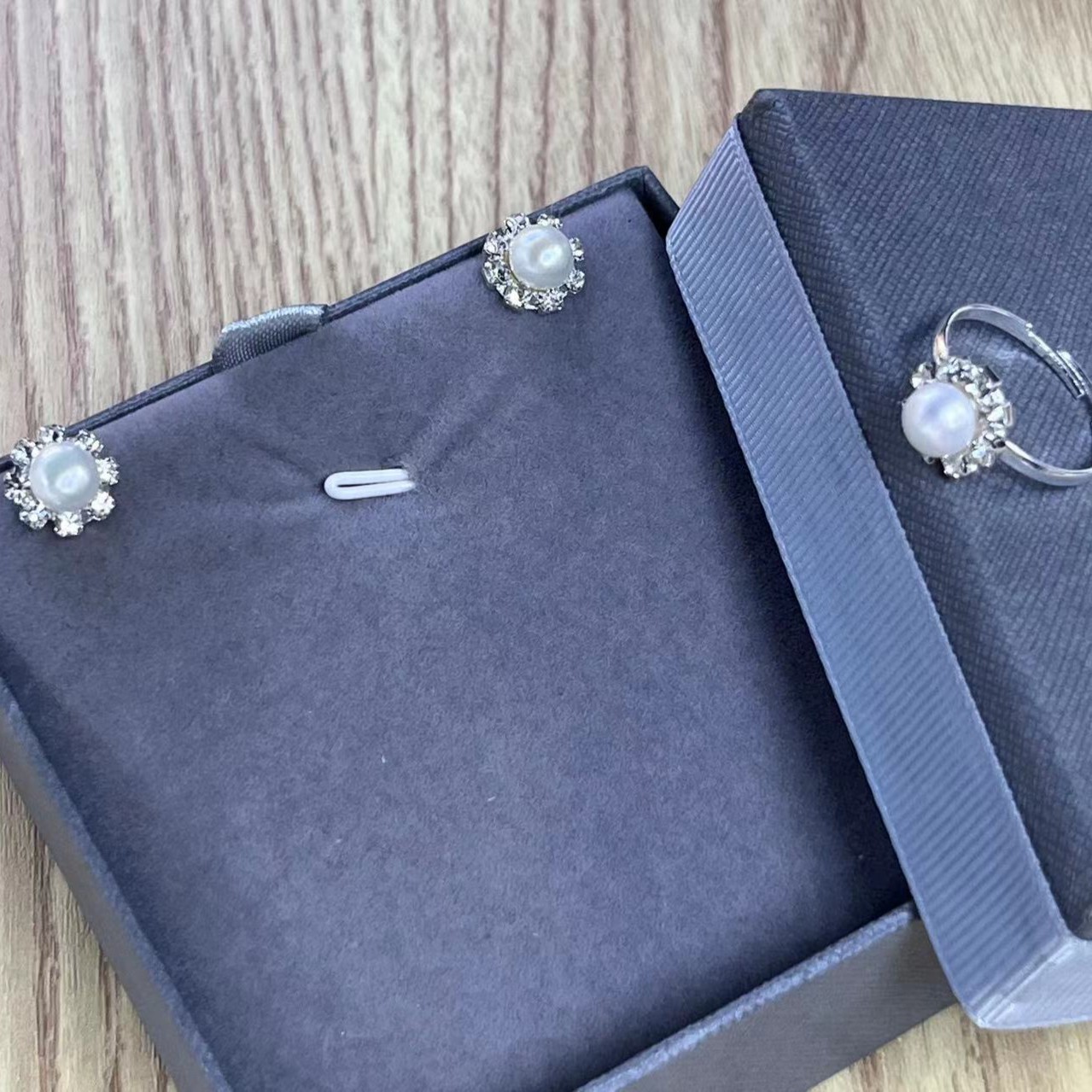 铜合金耳饰 月光白淡水无核珠珠太阳花设计镶嵌耳钉戒指时（福利）
