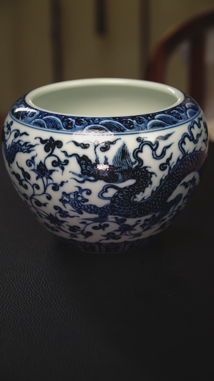【闪购商品】瓷杯待月观山 穿花龙纹水洗