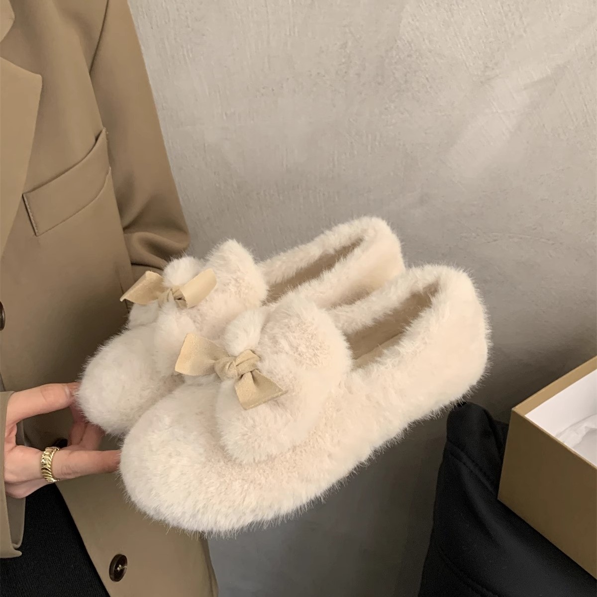 冬季森马潮蝴蝶结内增高毛毛鞋女冬外穿厚底加绒保暖晚晚温柔单鞋