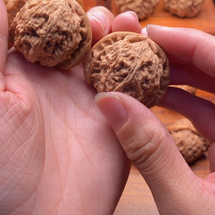 【闪购商品】桃核吊坠心**念