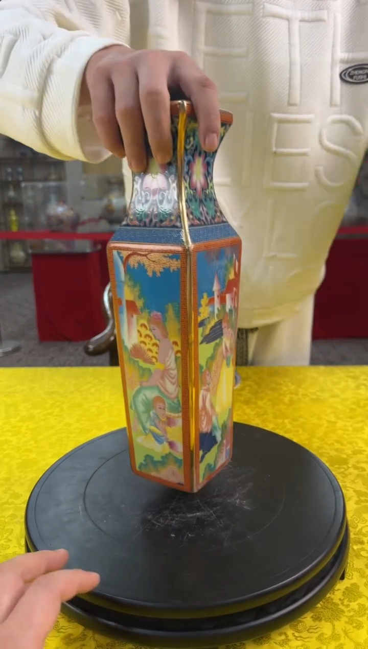 【闪购商品】瓷摆件瓶