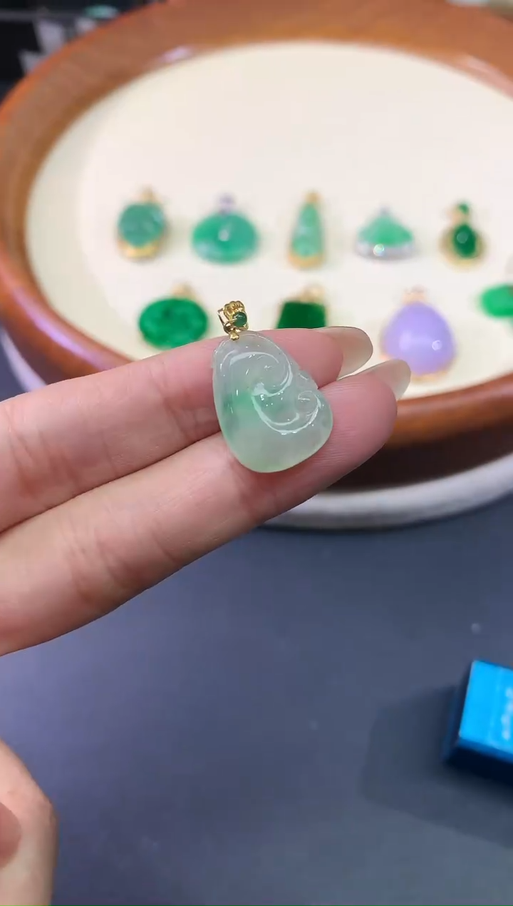 【闪购商品】翡翠吊坠|18K金镶嵌|800