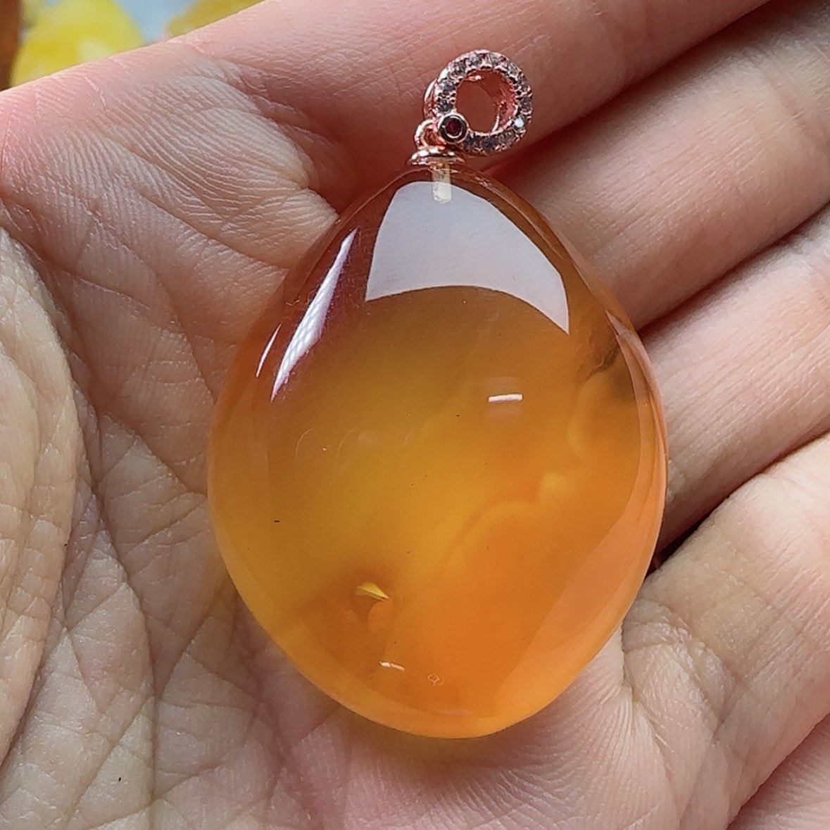 【闪购商品】琥珀颈饰未镶嵌