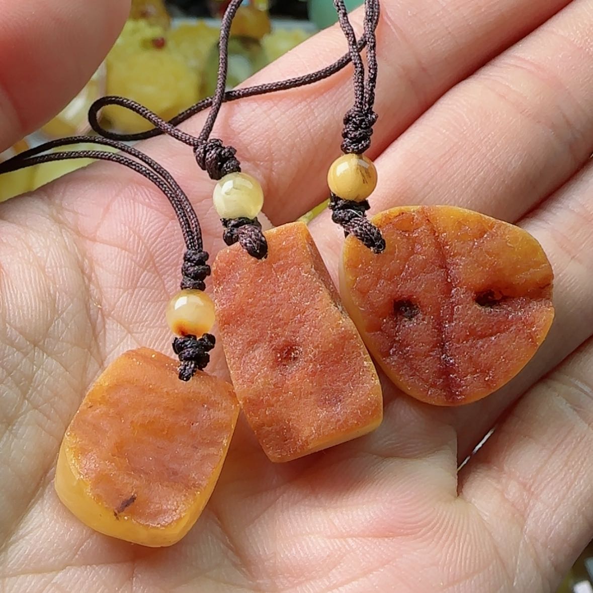 【闪购商品】琥珀颈饰未镶嵌