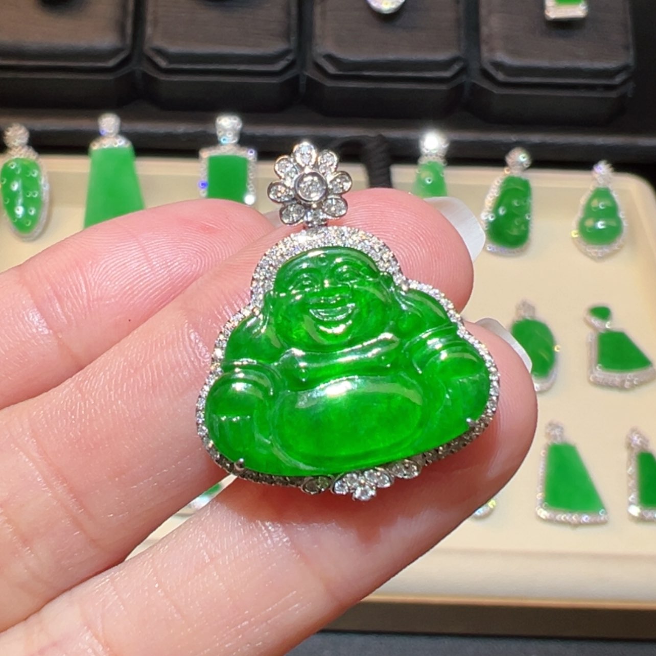 【闪购商品】翡翠颈饰18K金镶嵌